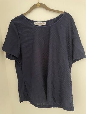 Sag Harbor Navy Textured Short Sleeve Tee